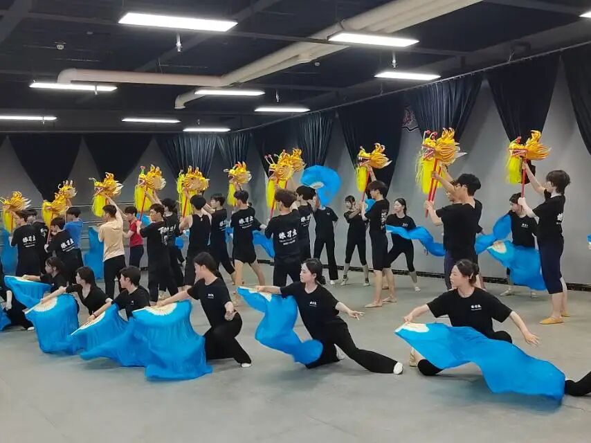 排练正酣!第二十一届庆阳香包民俗文化节环县专场文艺节目蓄势待发,亮点抢先看